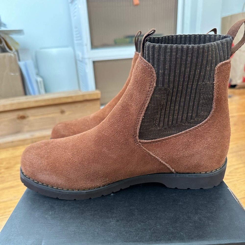 The North Face Women’s Ballard III Chelsea Waterproof Boot
